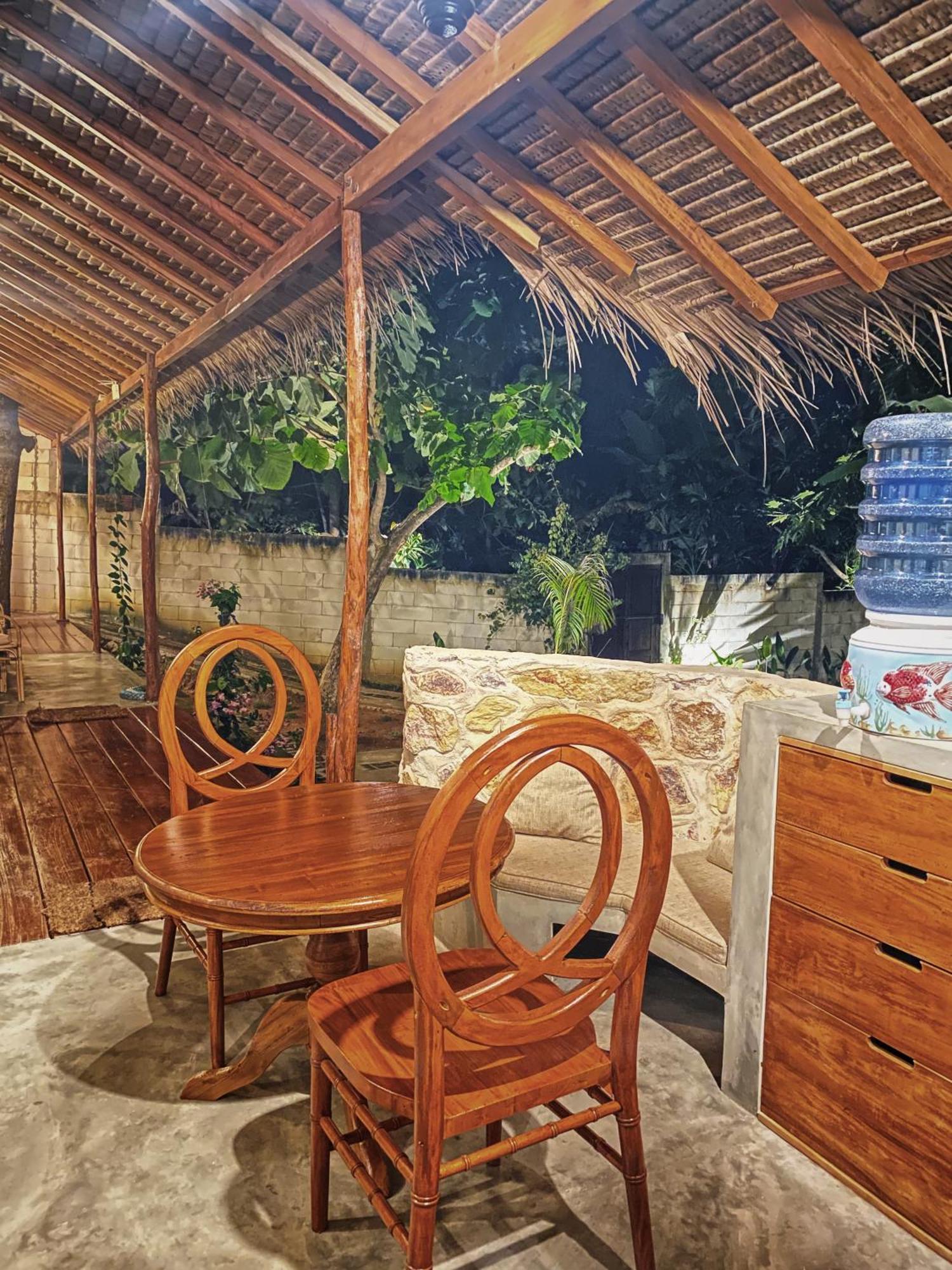 Basa-Basi Lodge Каримунджава Екстериор снимка