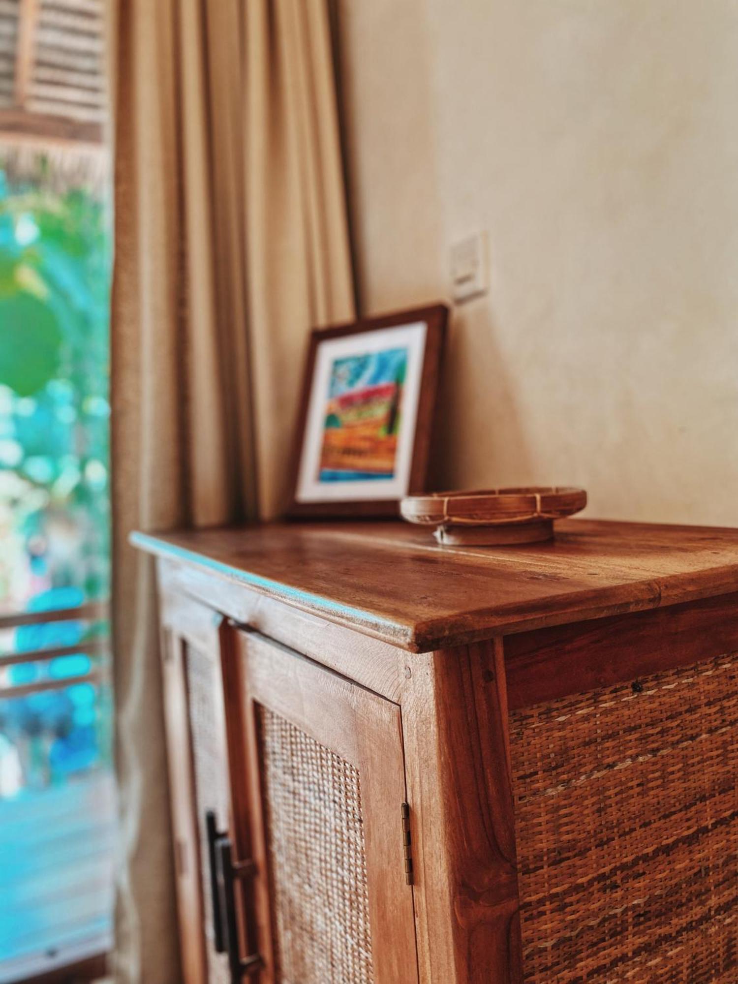 Basa-Basi Lodge Каримунджава Екстериор снимка