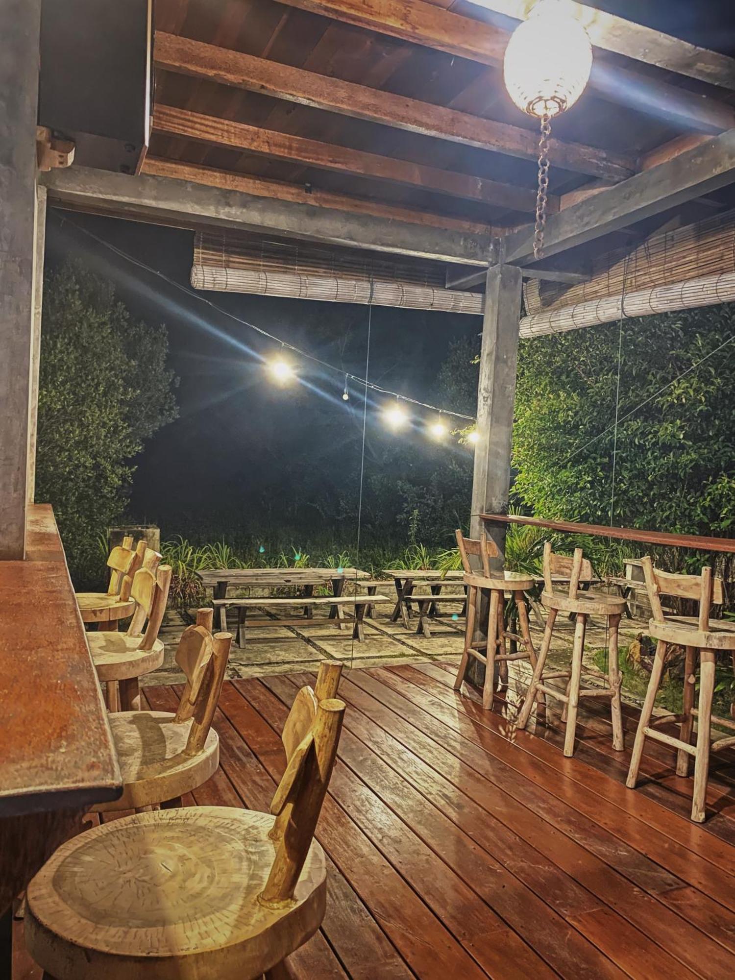 Basa-Basi Lodge Каримунджава Екстериор снимка