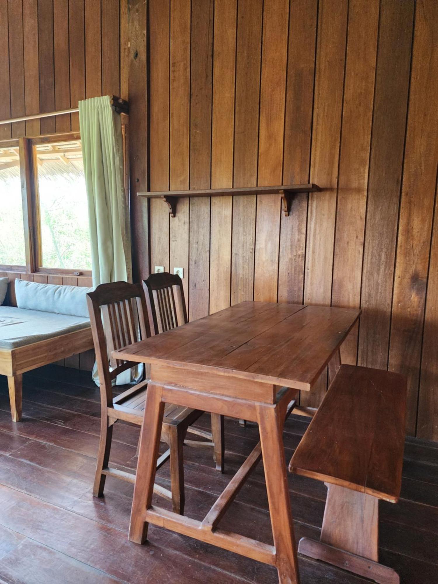 Basa-Basi Lodge Каримунджава Екстериор снимка